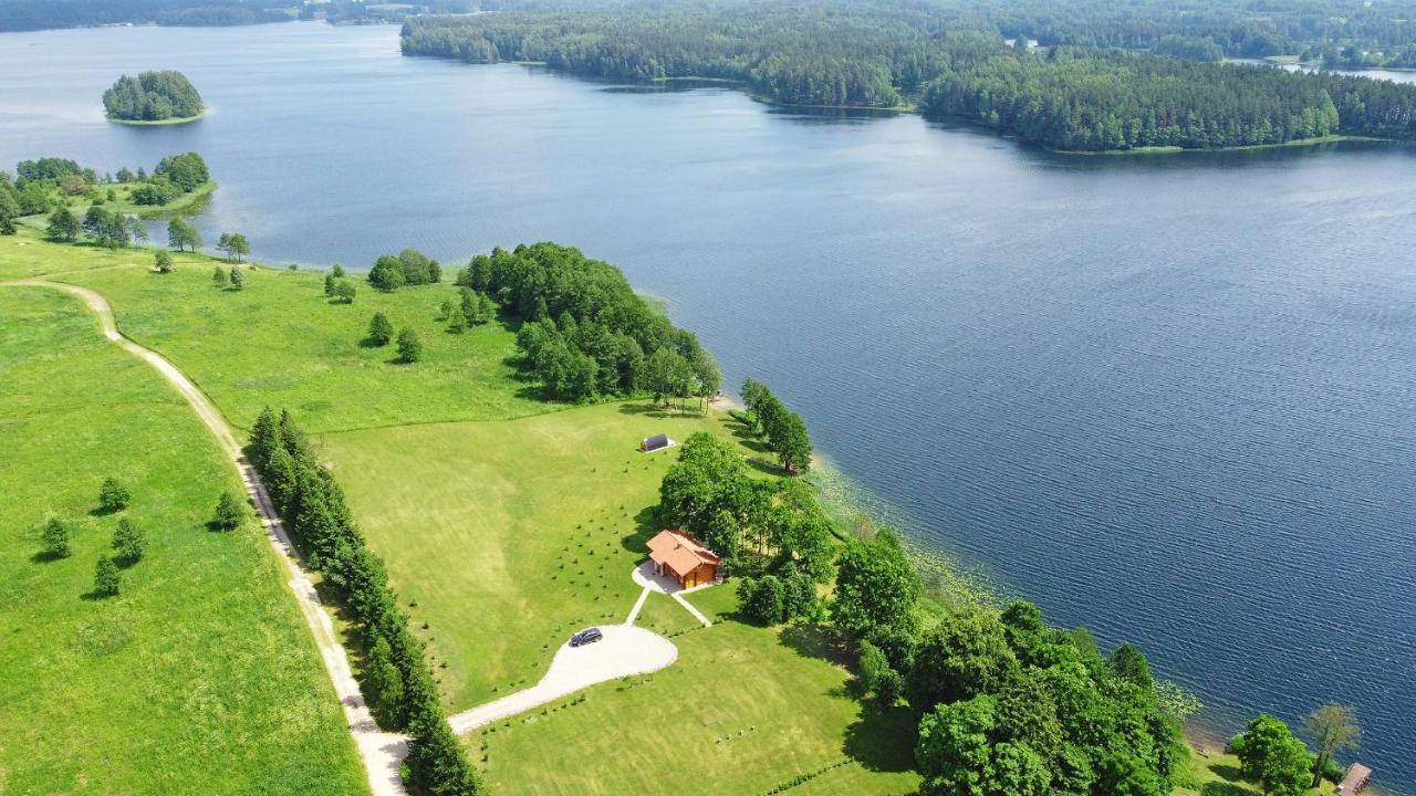 Meku Vila Degučiai Buitenkant foto