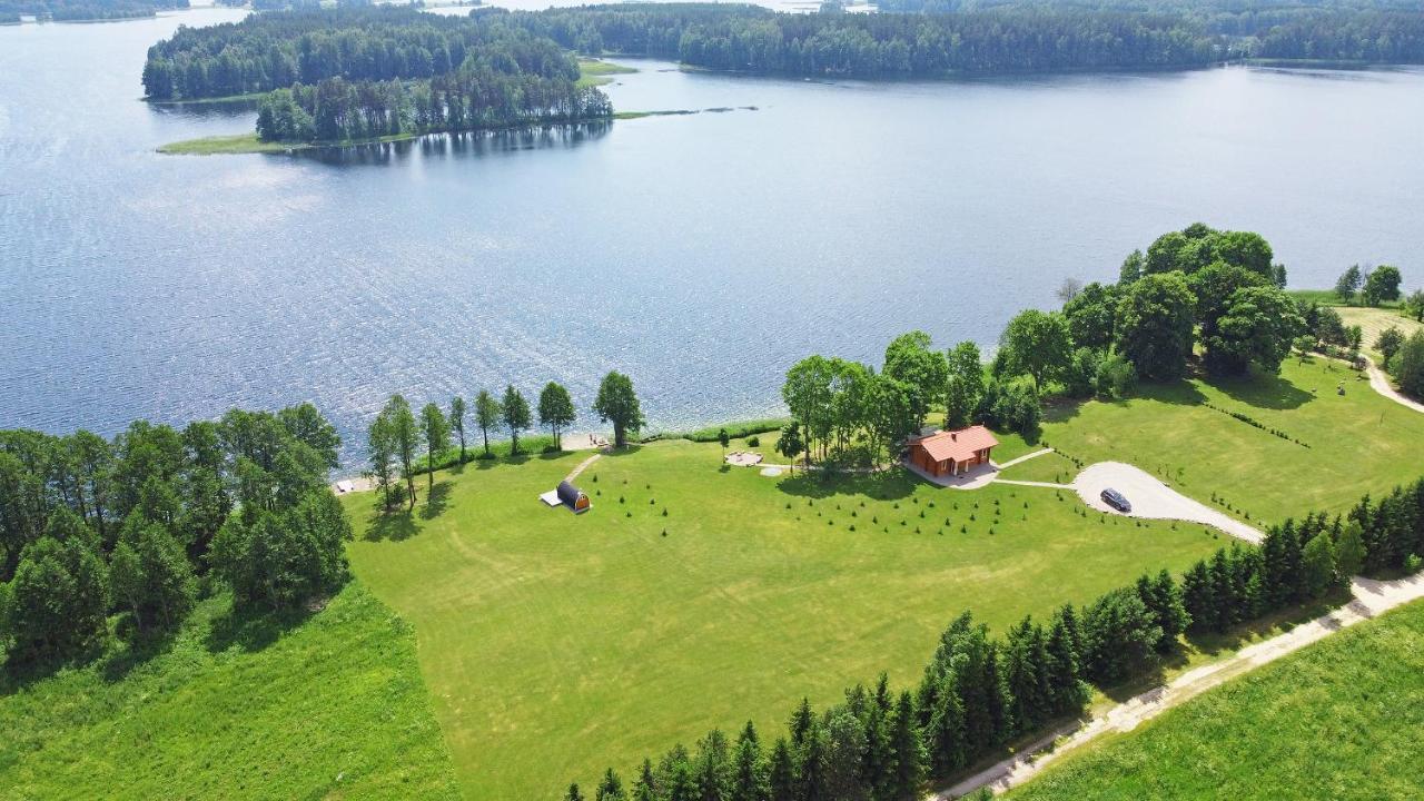 Meku Vila Degučiai Buitenkant foto