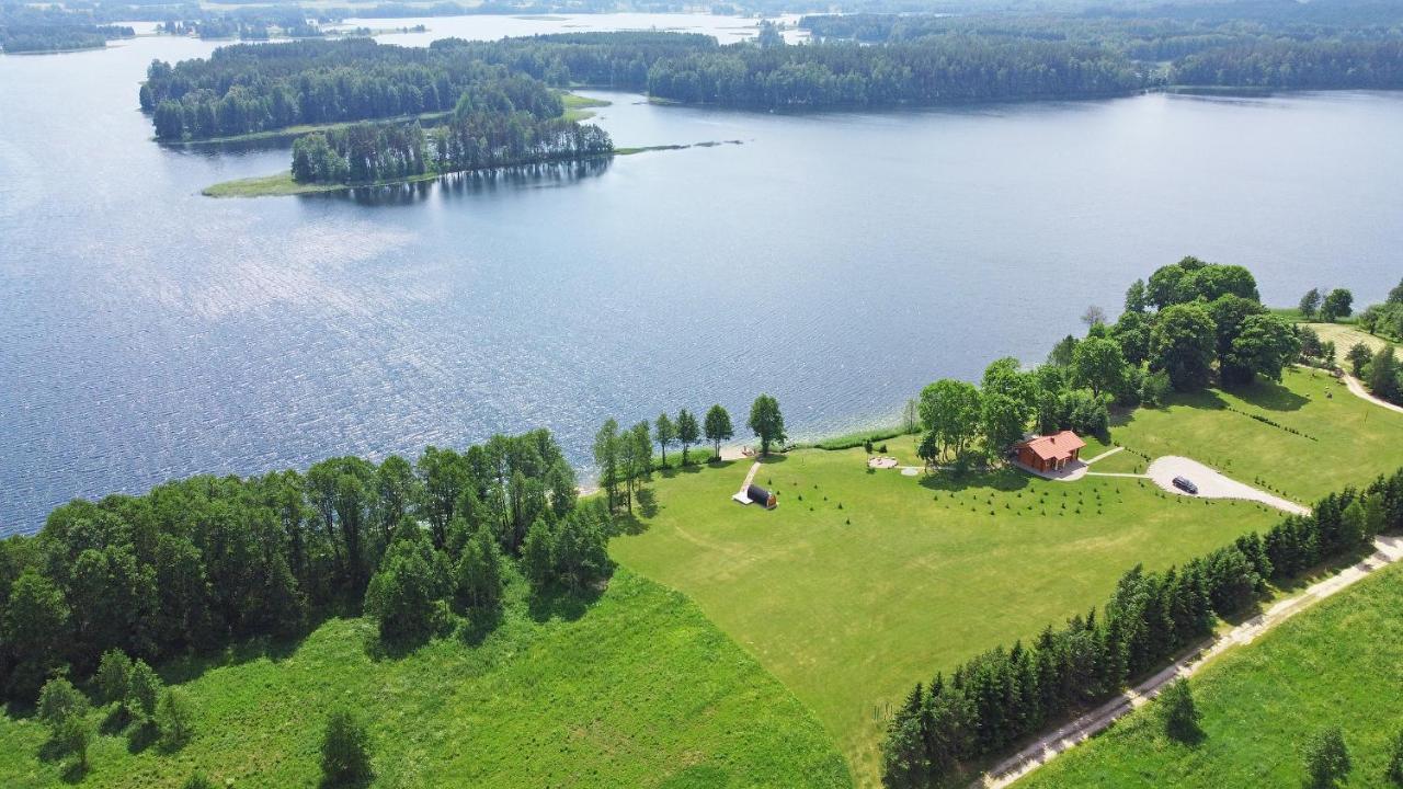 Meku Vila Degučiai Buitenkant foto