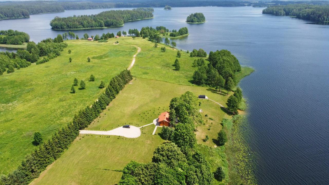 Meku Vila Degučiai Buitenkant foto