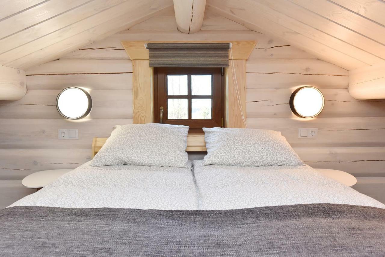 Meku Vila Degučiai Buitenkant foto