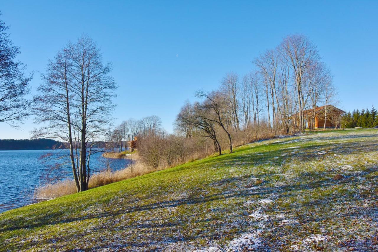 Meku Vila Degučiai Buitenkant foto
