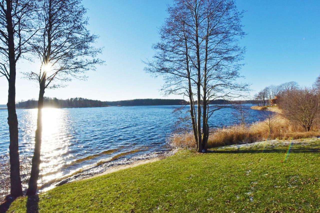 Meku Vila Degučiai Buitenkant foto